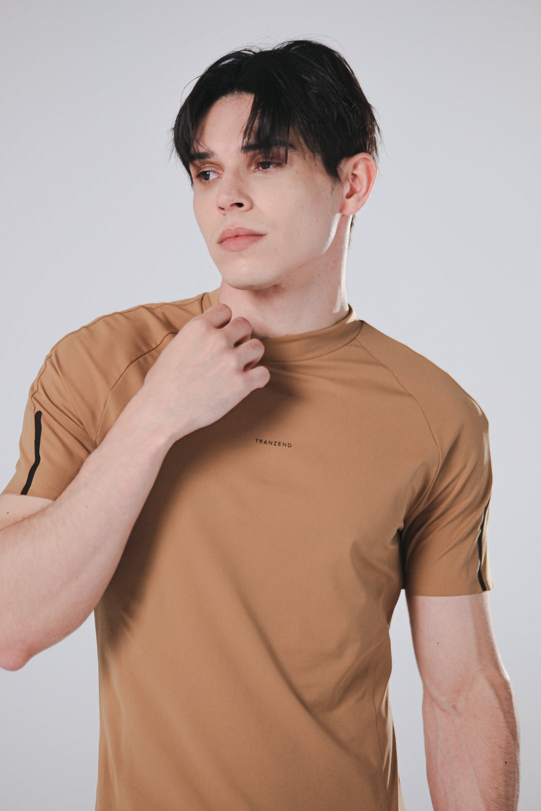 Drift Tee - Men - Camel - DSCF0704.jpg