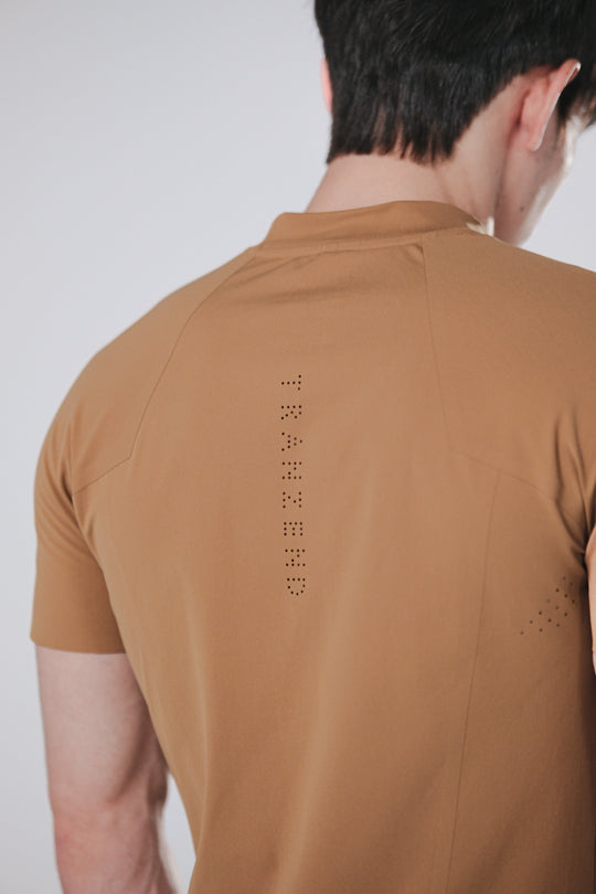 Drift Tee - Men - Camel - DSCF0725.jpg