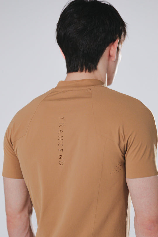 Drift Tee - Men - Camel - DSCF0729.jpg