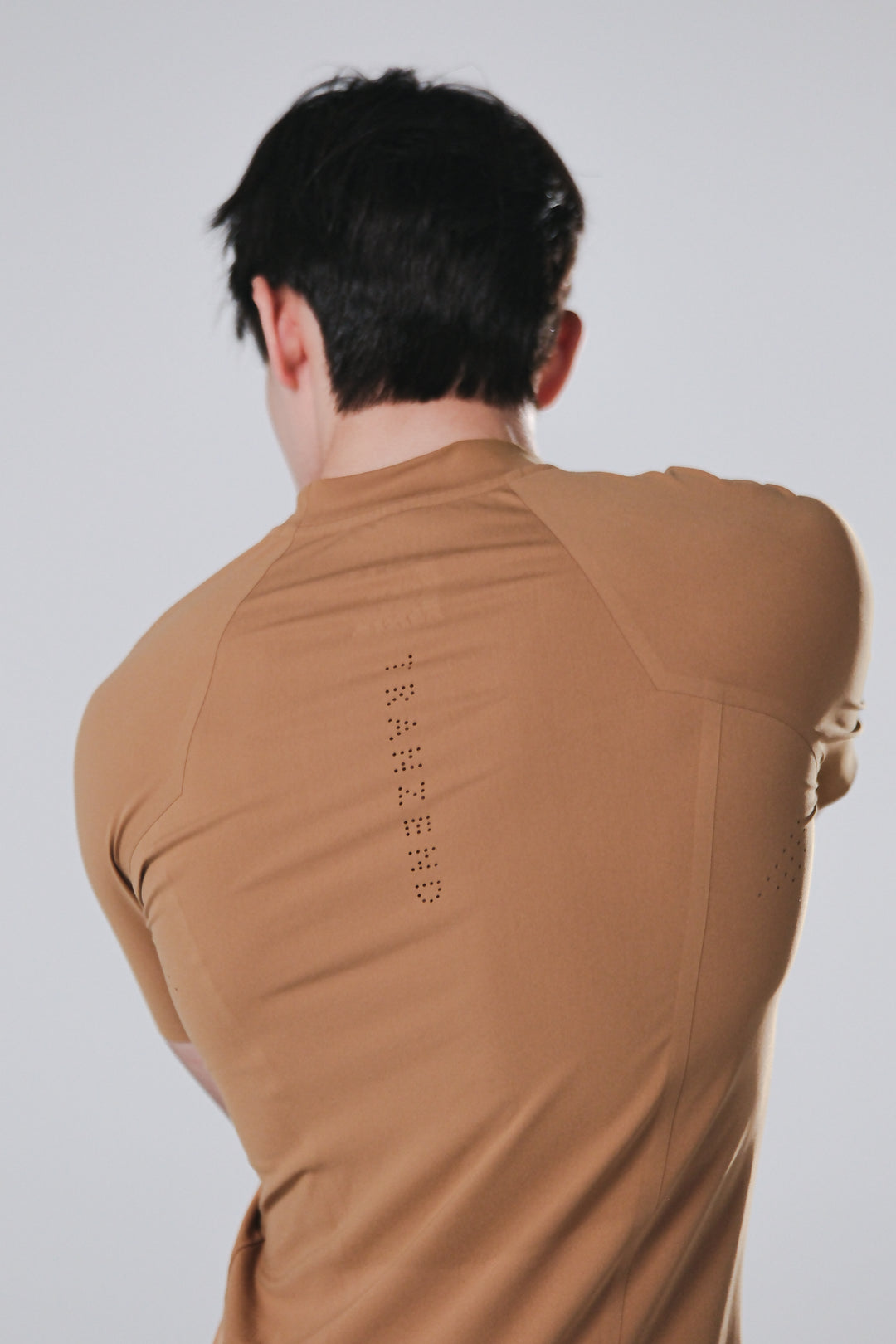Drift Tee - Men - Camel - DSCF0740.jpg