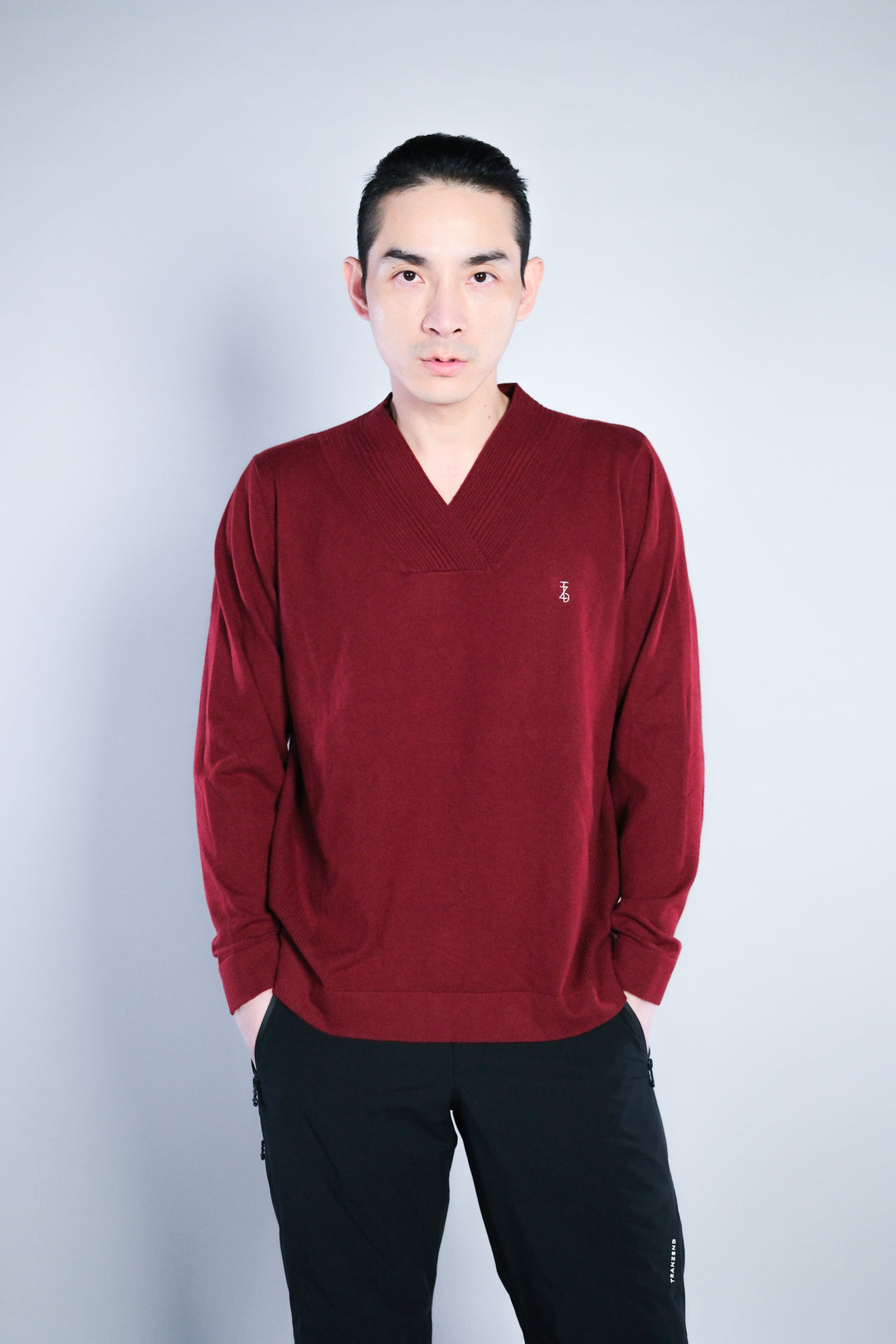 Vネック ウールブレンド セーター - メンズ