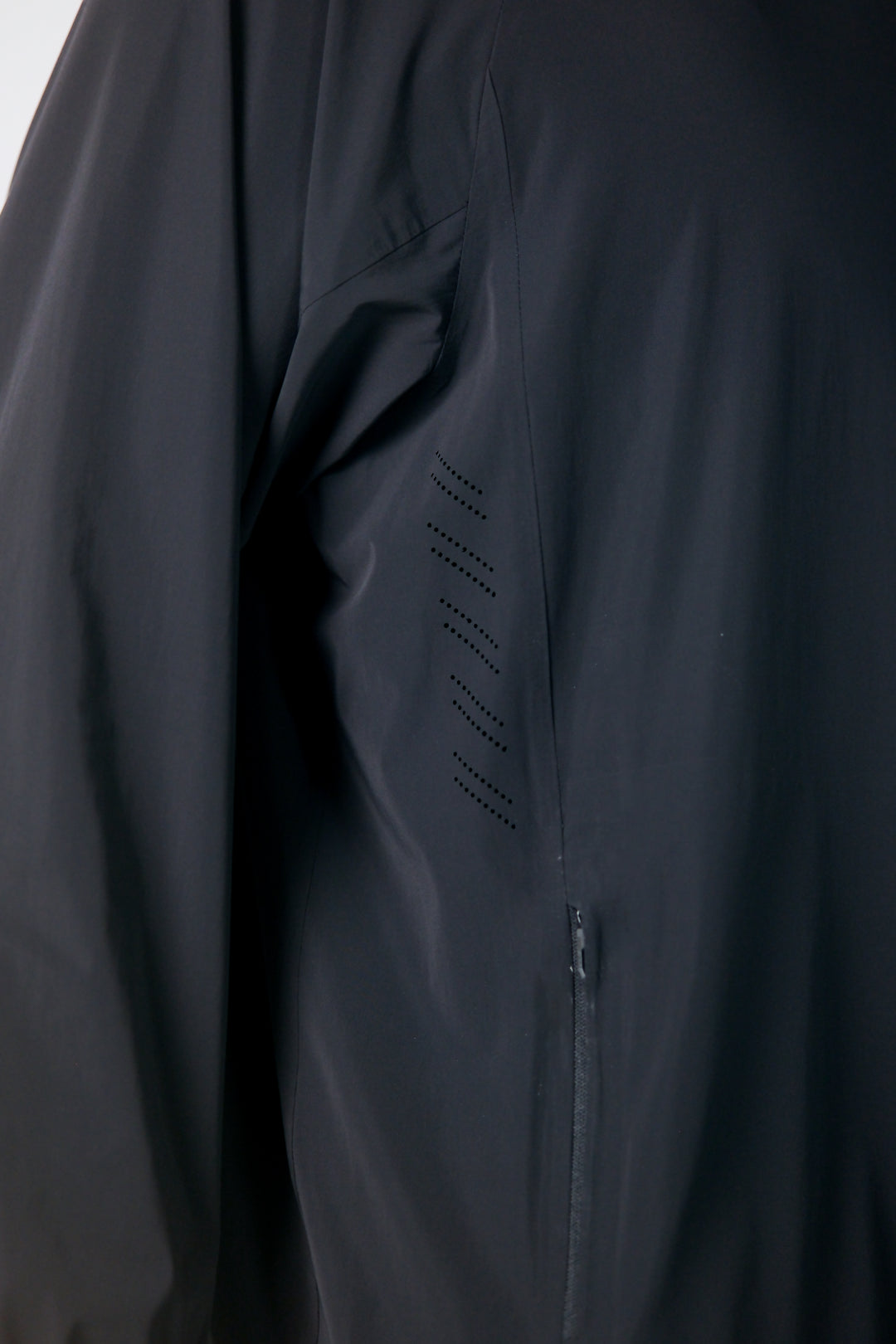 Ice Glaze Jacket - Men - Black - DSCF6072.jpg