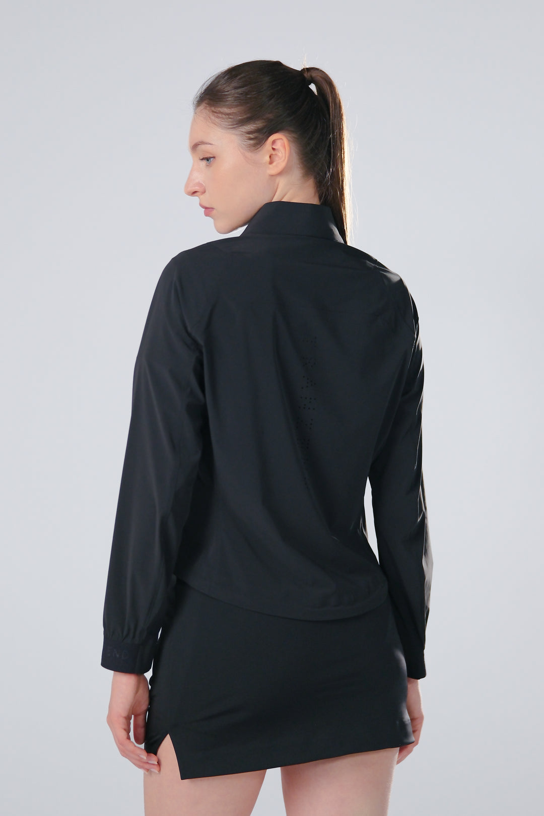Ice Glaze Jacket - Women - Black - DSCF6214.jpg