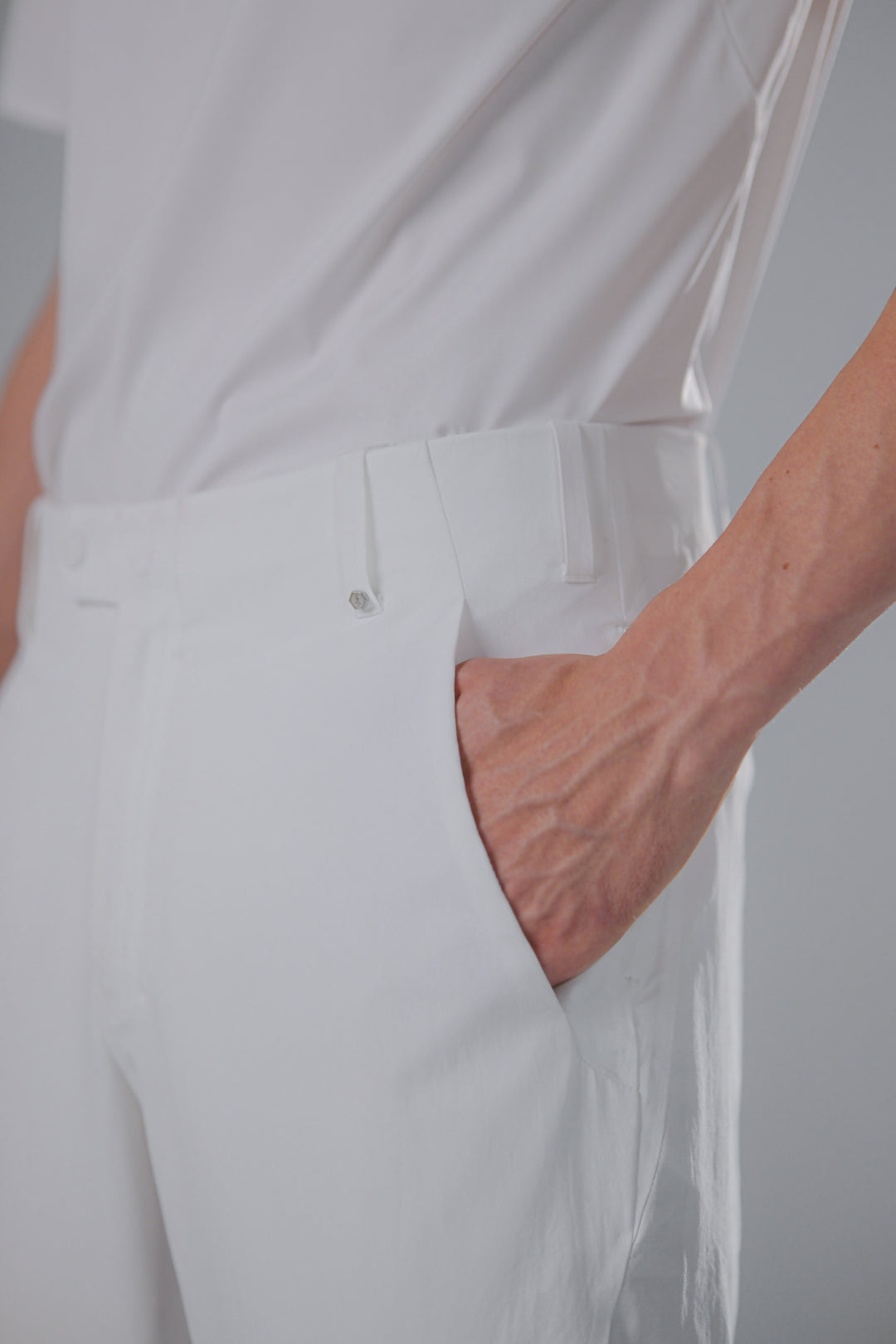 Infinite Motion Trousers - Men - White - DSCF7421.jpg