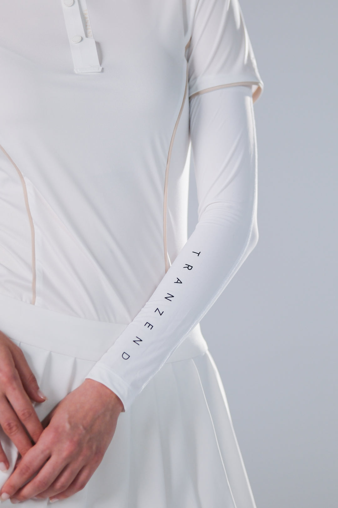 Ice Glaze UV Base Layer - Women - White - DSCF7560.jpg