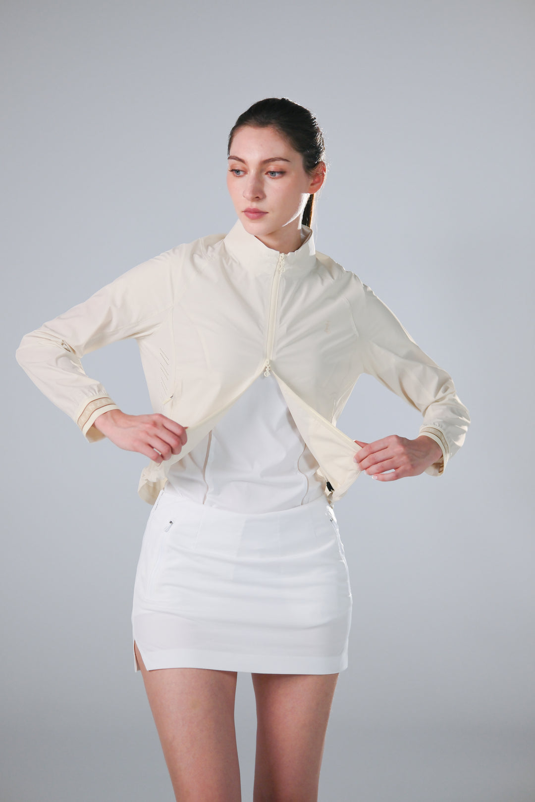 Ice Glaze Jacket - Women - White - DSCF7819.jpg