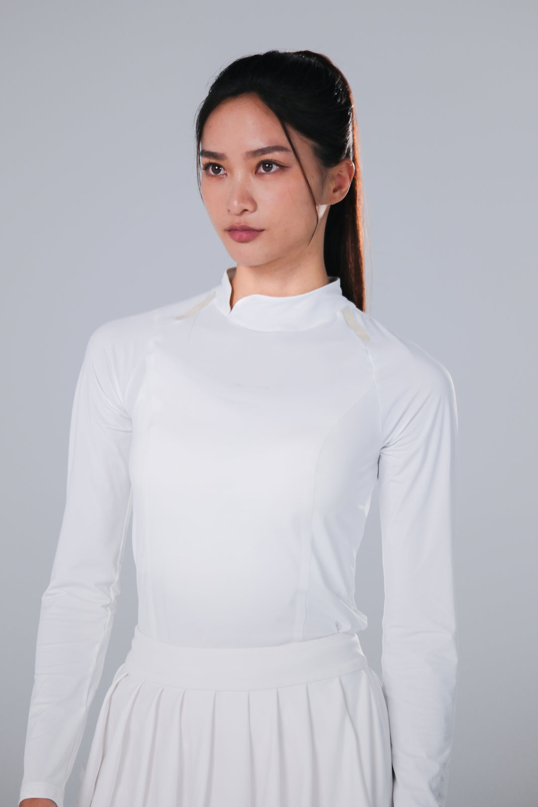 Ice Glaze UV Base Layer - Women - White - DSCF8983.jpg