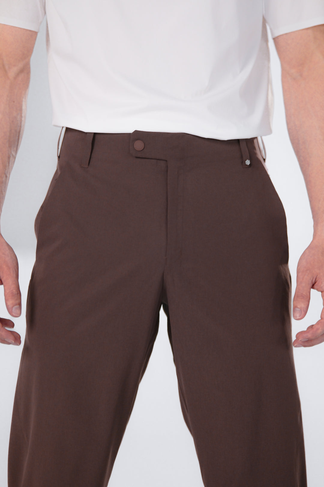 Infinite Motion Trousers - Men - Brown - DSCF9164.jpg