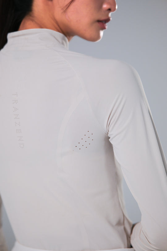 Ice Glaze UV Base Layer - Women - Beige - DSCF9470.jpg