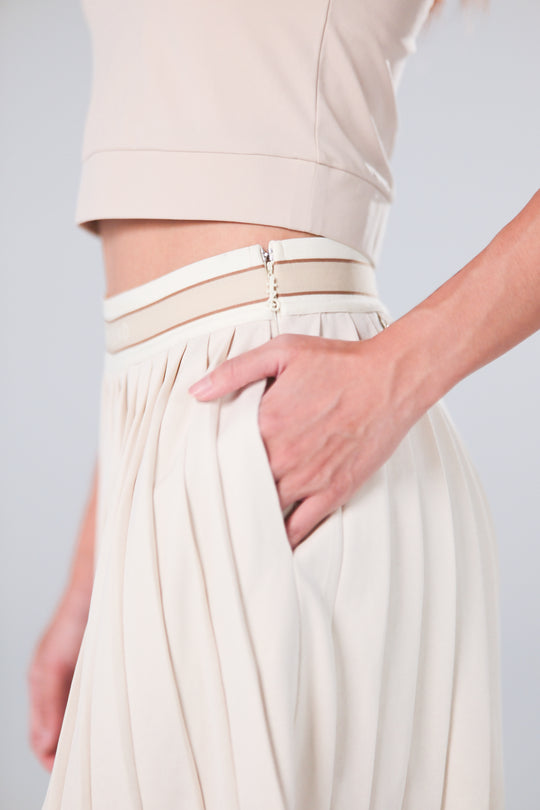 Drift Pleated Skirt - Women - Beige - DSCF9780.jpg