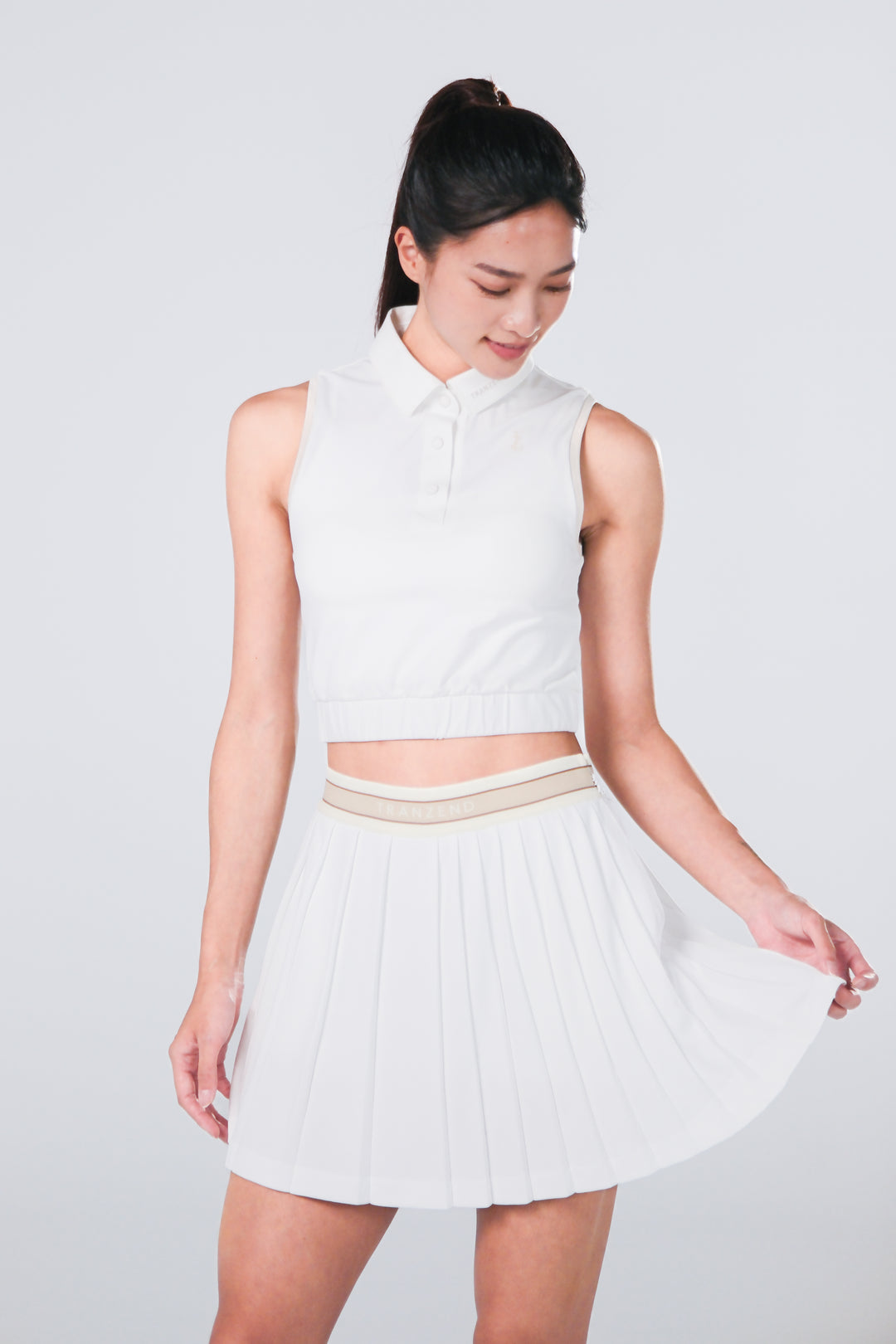 Sleeveless Cropped Polo - Women - White - DSCF9907.jpg