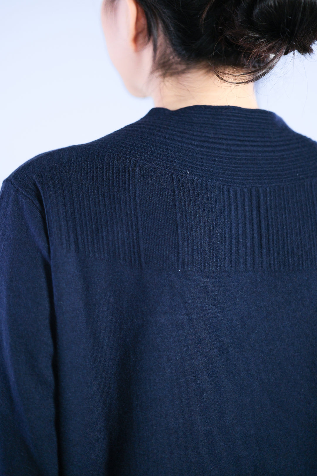 Vネック ウールブレンド セーター - メンズ