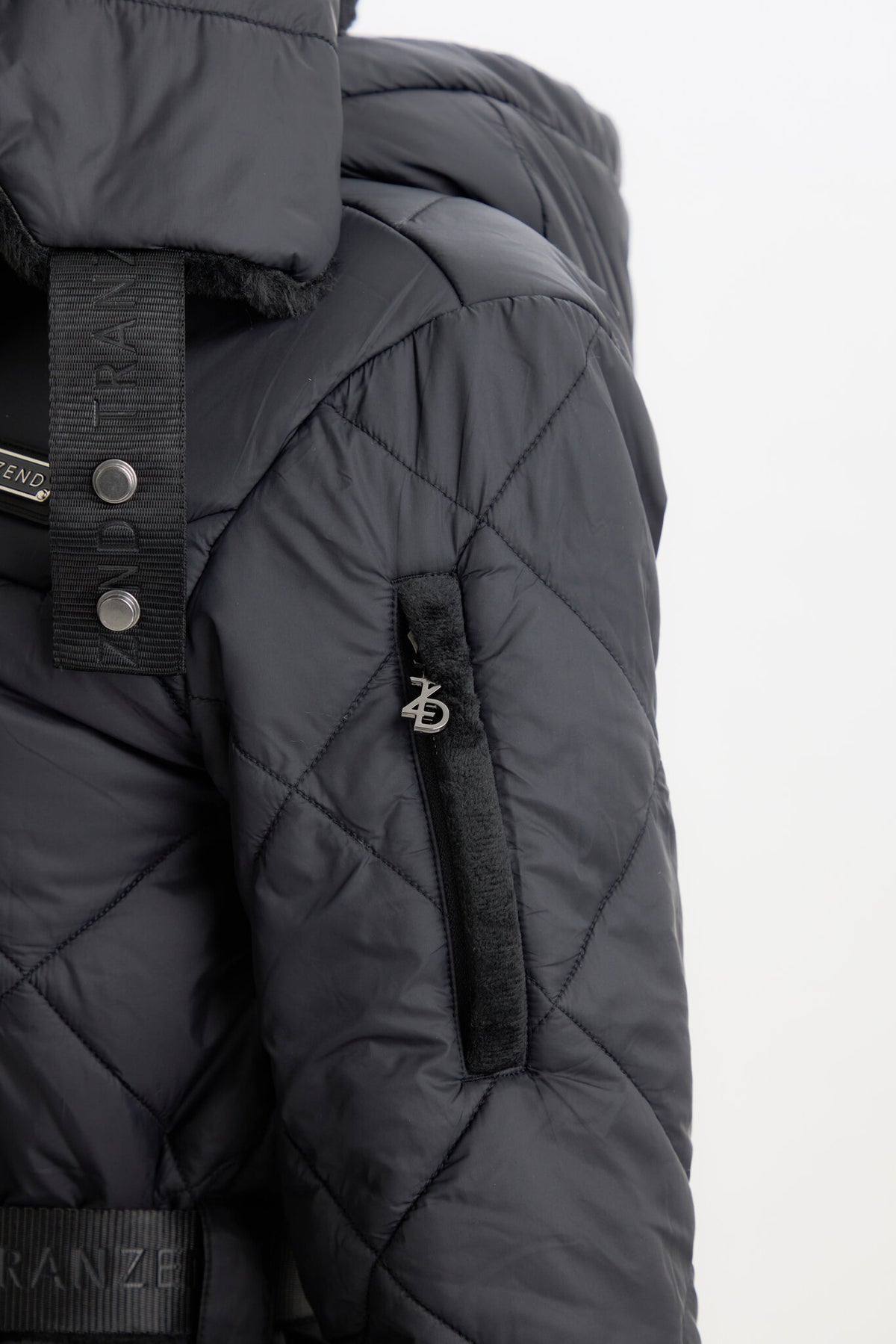 Alpine Puffer Jacket - Black - Women - Image 9