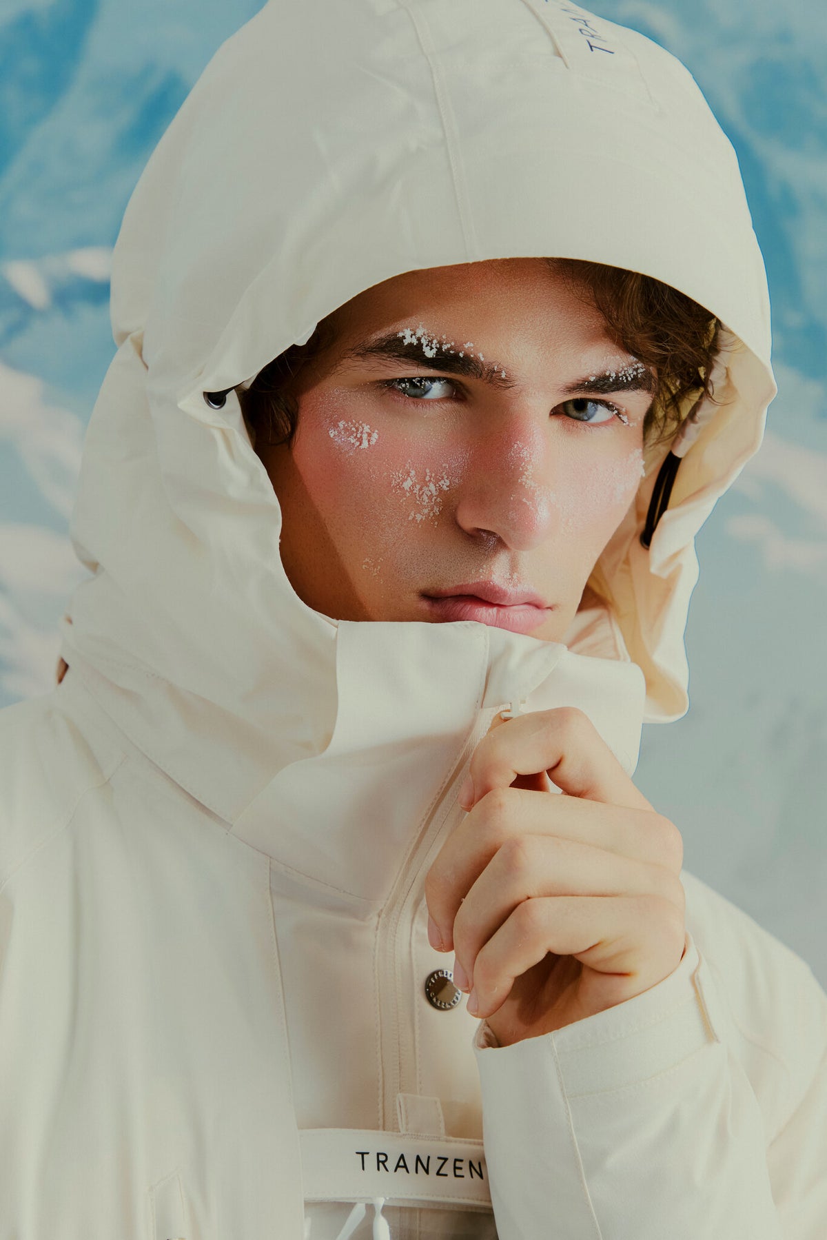 Adjustable hood