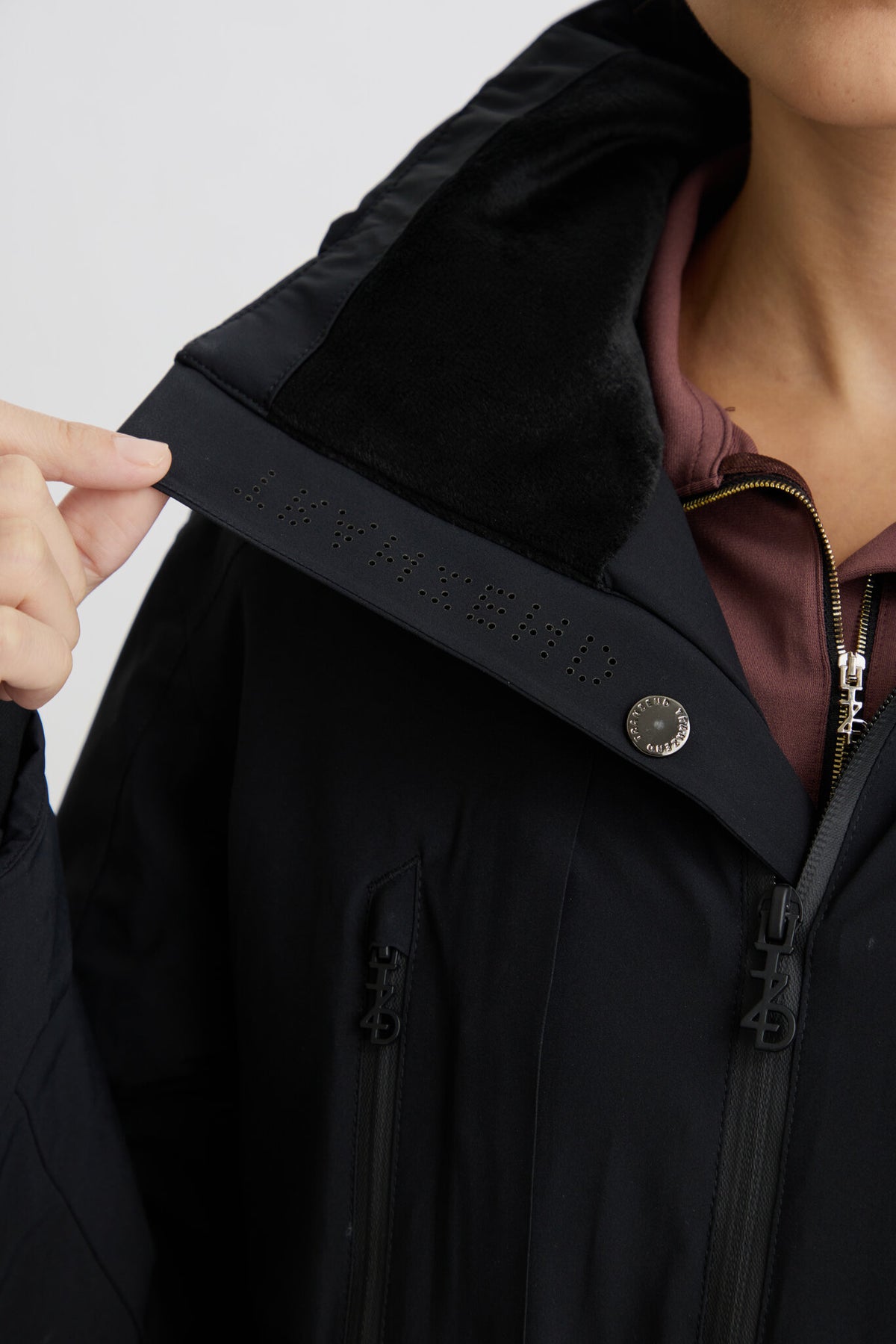 Ultra Jacket 3 - Black - Women - Image 7